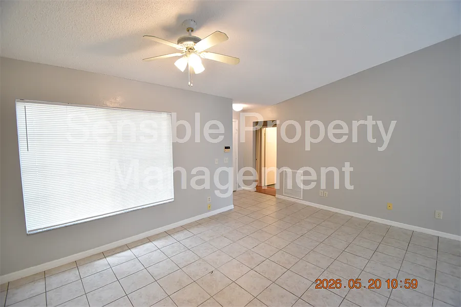 3 bed, 1289 sqft, $1,825 — Photo 3