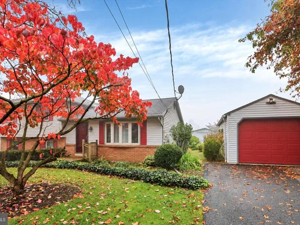 3270 Horizon Dr, Lancaster, PA 17601