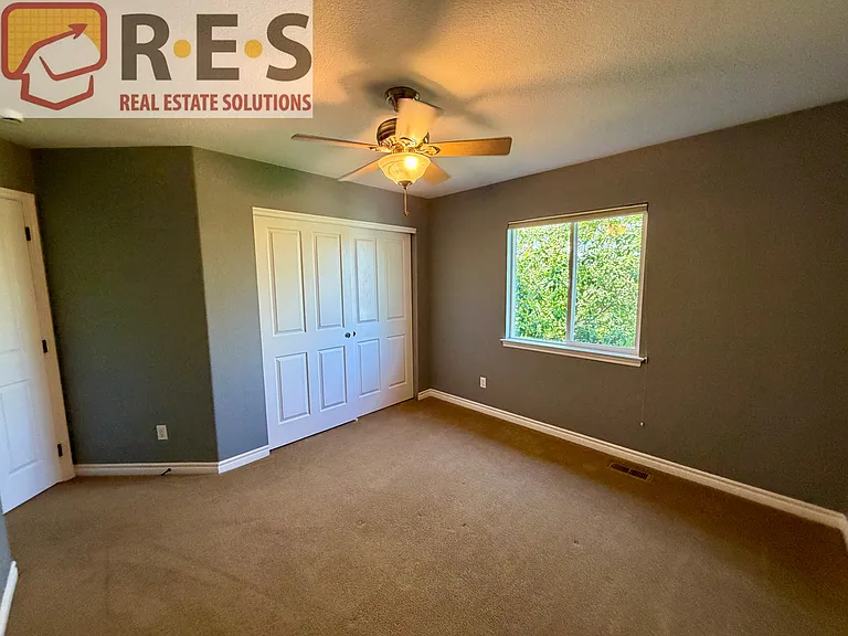 10761 Glengate Cir — Photo 12