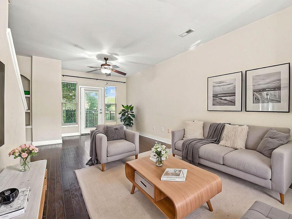 1st image of 732 Seigle Point Dr
