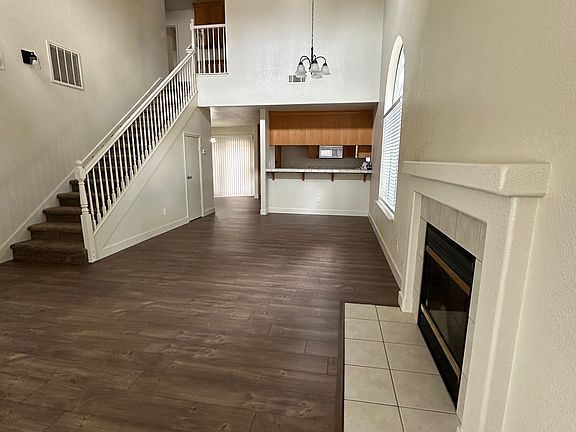 4th image of 2468 Inglewood Dr
