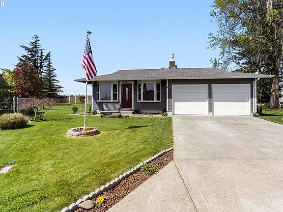 2nd image of 2233 Country Club Ter