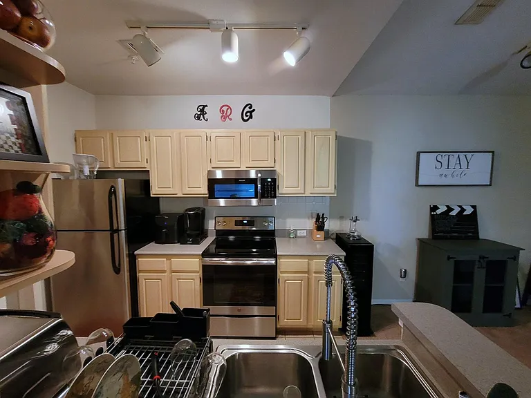 Stunning kitchen with almost everything you need to move in.