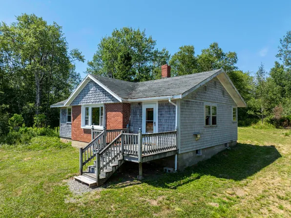 1323 Port Rd, Machiasport, ME 04655
