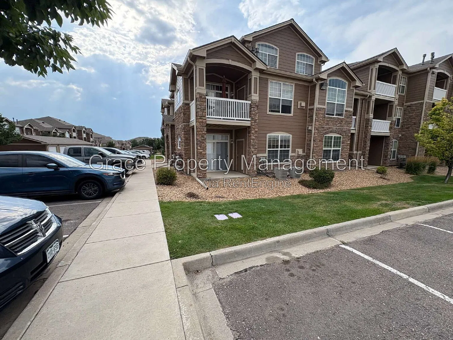 2 bed, 2.0 bath, 1170 sqft, $1,775 — Photo 3