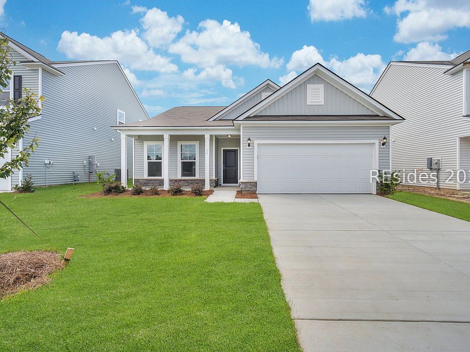1st image of 82 Hillcrest Way