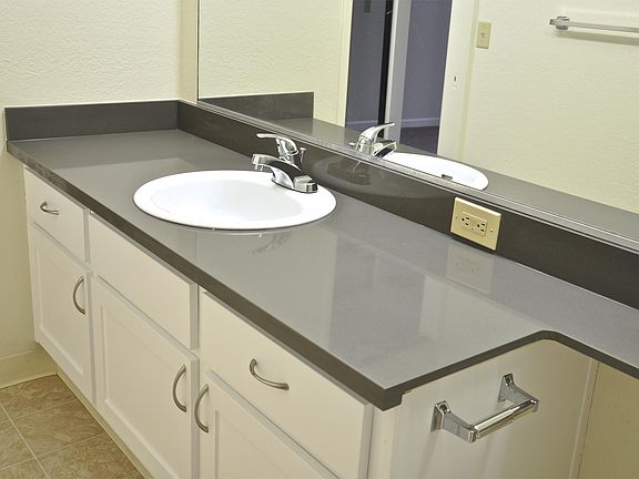 4th image of 2821 Lou Ann Dr APT 219