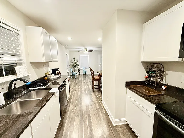 5474 Wrenn Dr — Photo 4