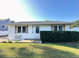 2823 Pleasant St, Hannibal, MO 63401