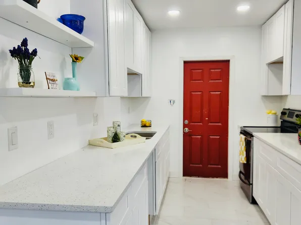 1211 9th Ave S #A, Saint Petersburg, FL 33705