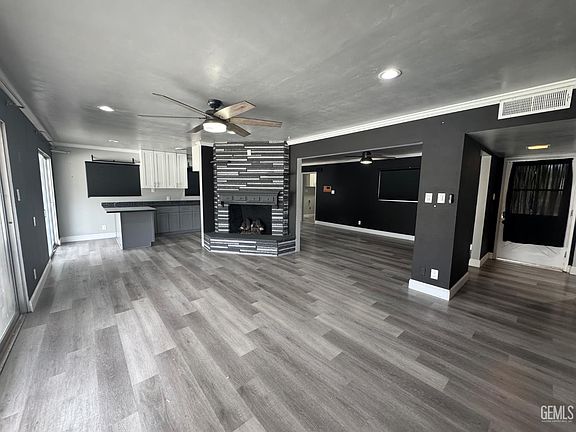 5th image of 905 Bell Ave