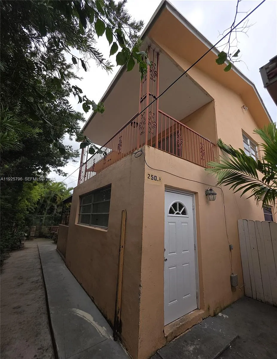 Photo 1 of 14 - 250 NW 63rd Ct #2 - Miami, FL Primary Photo - 250 NW 63rd Ct #2