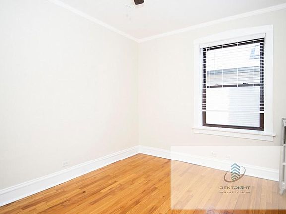 2nd image of 1249-55 W Henderson St #12552