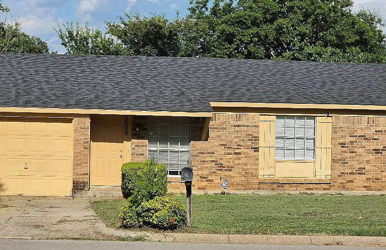 5809 Guildwood Dr — Photo 1