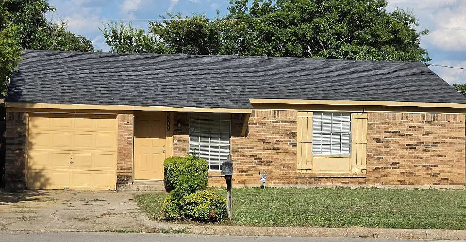 5809 Guildwood Dr