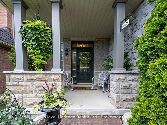 3rd image of 6 Goodall Cres