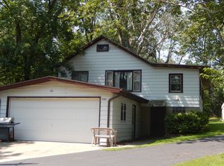N3293 Iris Rd, Lake Geneva, WI 53147
