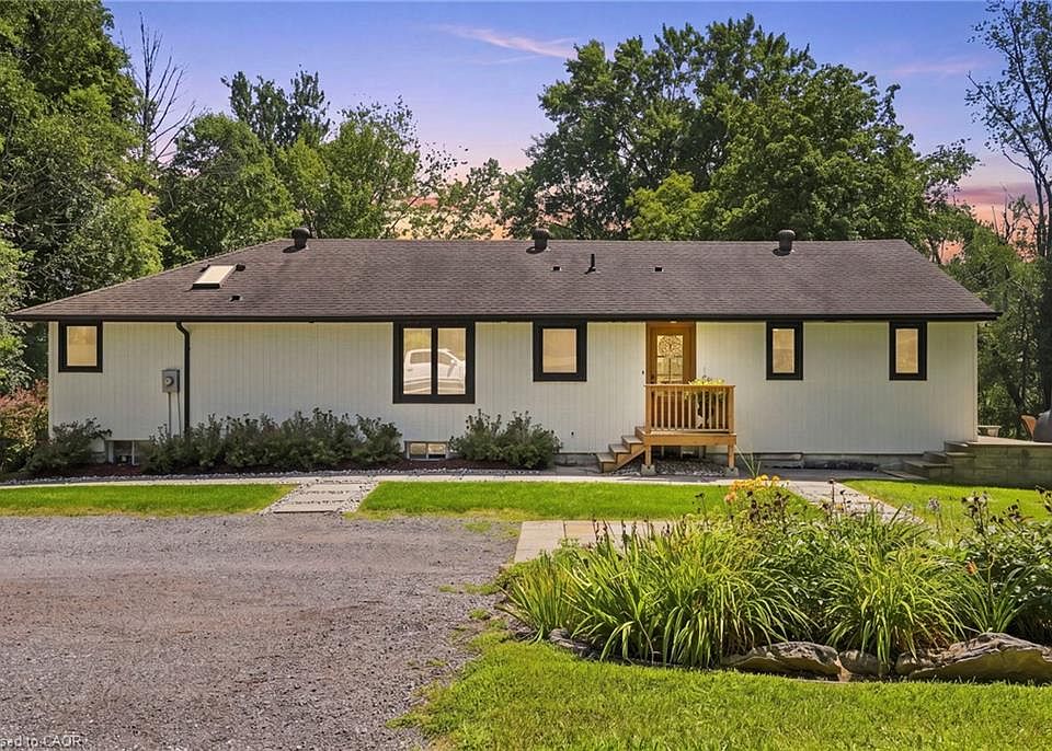 1st image of 1095 Governors Rd