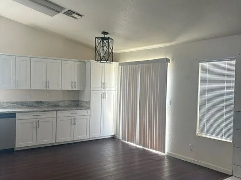 11511 Bay Meadows Ln — Photo 6