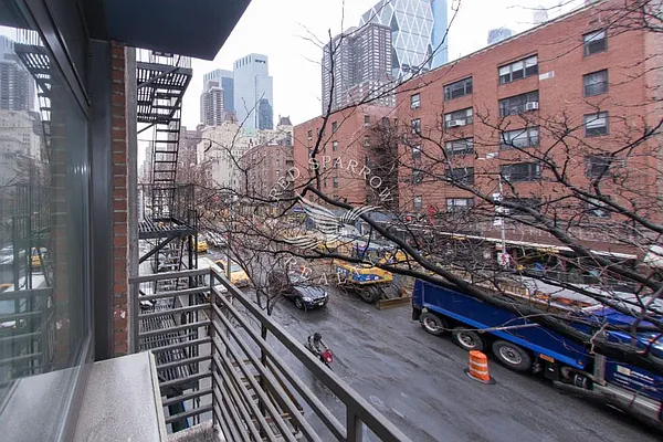 Rented by Red Sparrow Realty Group | media 28