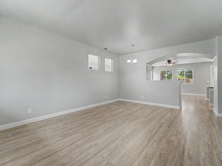 199 Mississippi Dr — Photo 5