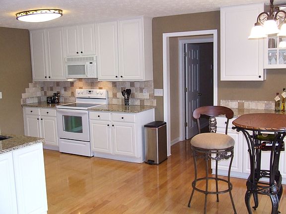 Upgraded Kitchen