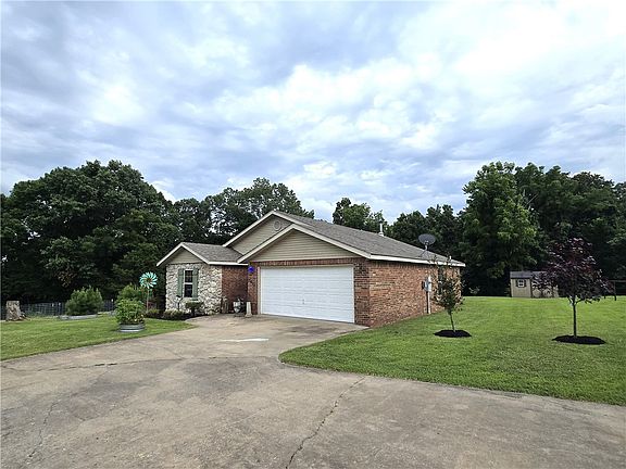 2nd image of 13405 Stidham Ln