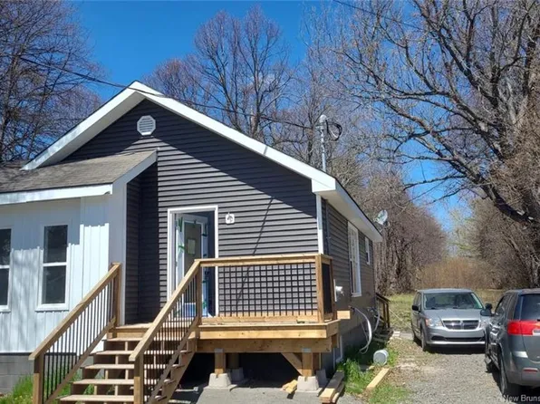 73 Salisbury Rd, Moncton, NB E1E 1A5