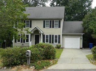 2387 Riverchase Pl, Fayetteville, NC 28306
