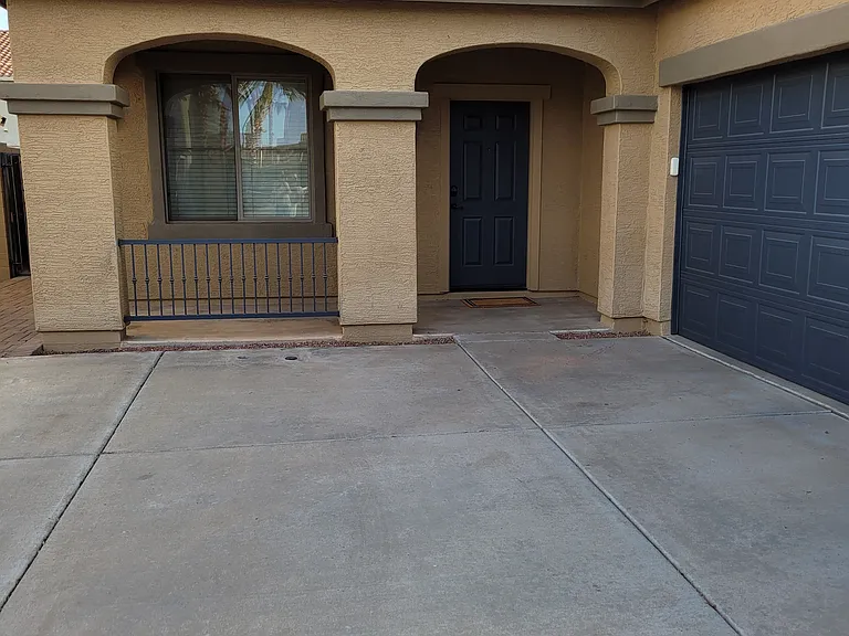 4516 E Willet St — Photo 3