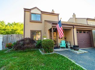 57 Jan Ct, Bay Shore, NY 11706