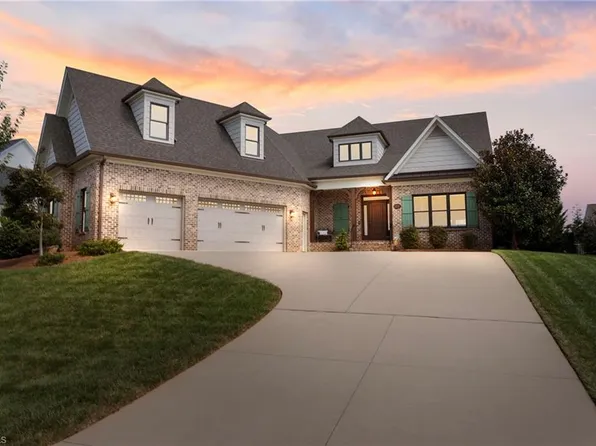 5828 Zinfandel St, Winston Salem, NC 27106