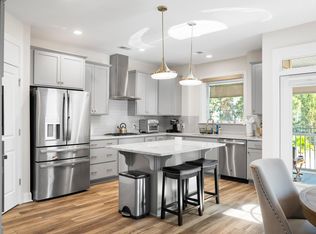 1028 Central Ponds Dr, Summerville, SC 29483