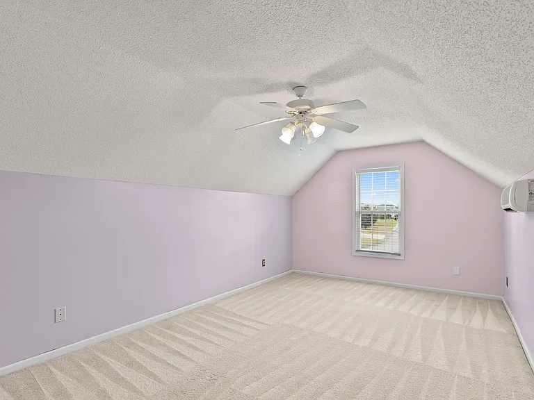 530 Sunpointe Dr — Photo 24