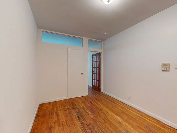 5th image of 226 E 81st St APT 1D
