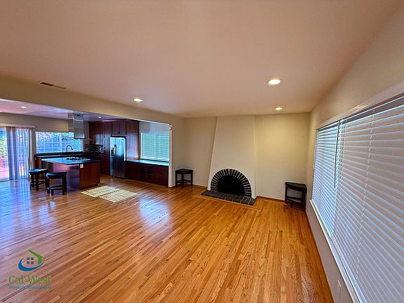 4th image of 422 Brasswood Ct
