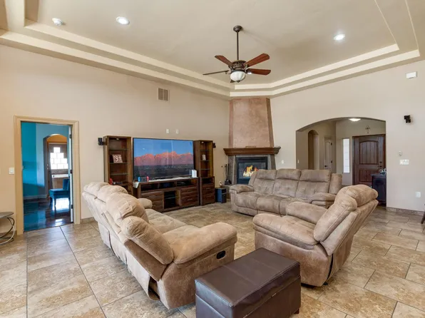 5136 San Carlos Ct, Las Cruces, NM 88011