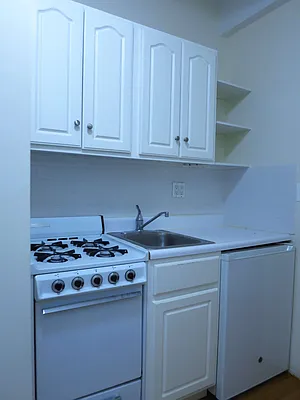 Rented by City & Suburban | media 27