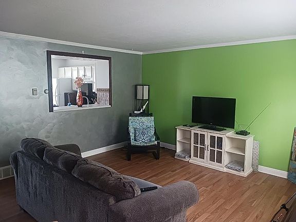 3rd image of 5728 W Loch Raven Ct
