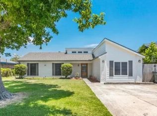 4033 W Briarfield St, Lake Charles, LA 70607