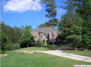 7542 Kings Mountain Rd, Vestavia, AL 35242