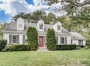 5307 Wolf Ridge Rd, Dayton, OH 45415