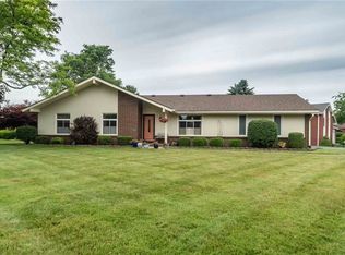 93 Chimney Hill Rd, Rochester, NY 14612