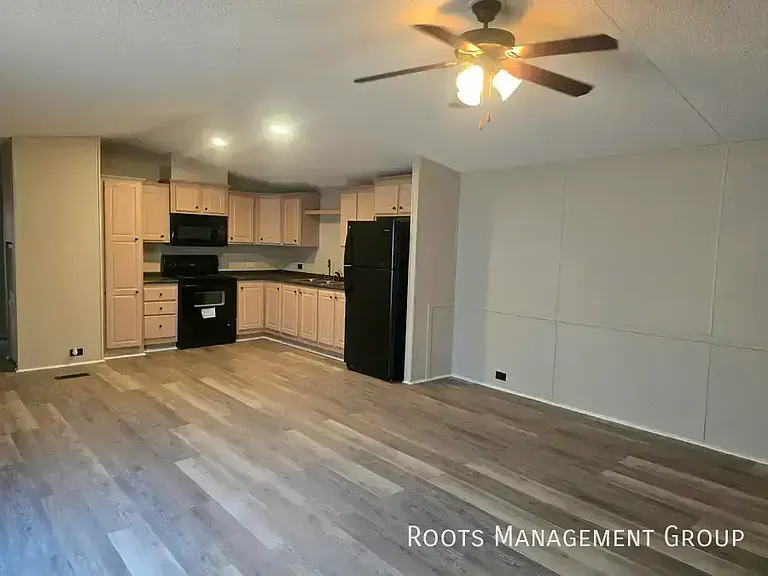 310 Hester Ave #128 — Photo 10
