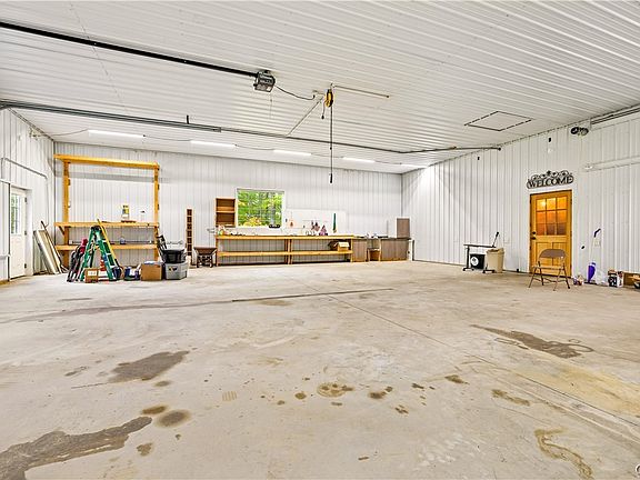 2nd image of 129 McKeever Rd