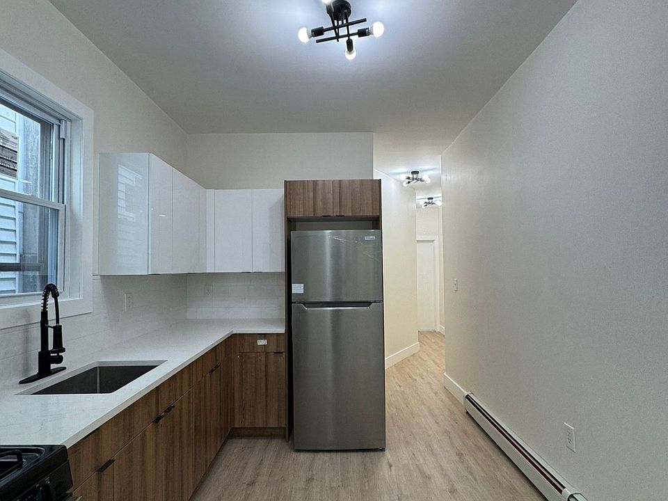 1st image of 184 Virginia Ave