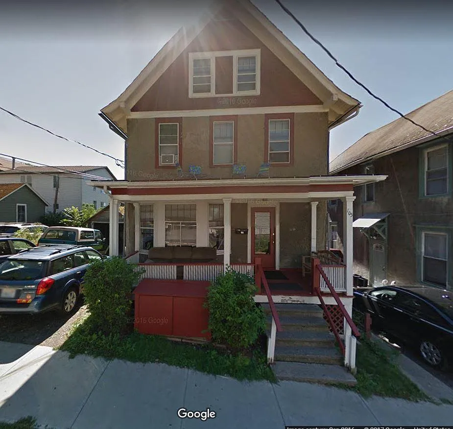 312 E Seneca St — Photo 4