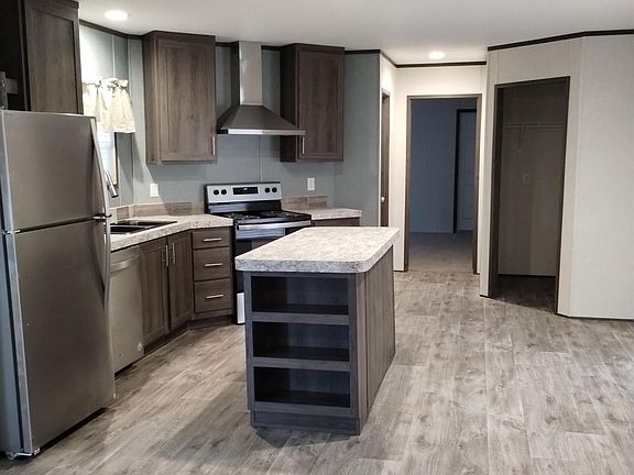 3rd image of 305 Elms Rd #12A