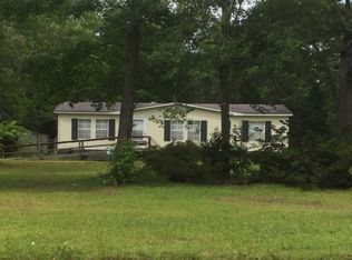 12849 Old Lake Rd, Riegelwood, NC 28456