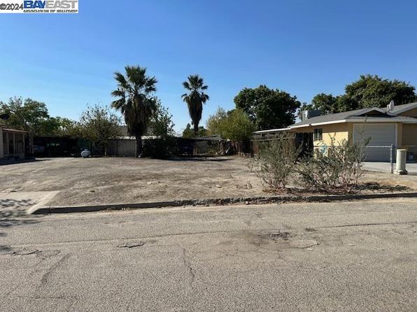 25368 W Tuft Ave, Tranquillity, CA 93668